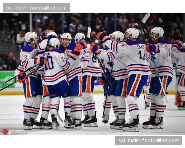 NHL：埃德蒙顿油人队核心麦克戴维德连续第三赛季得分破百