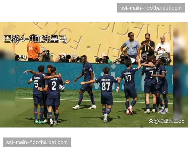 巴黎圣日耳曼2-1逆转里昂，拉莫斯替补登场制胜